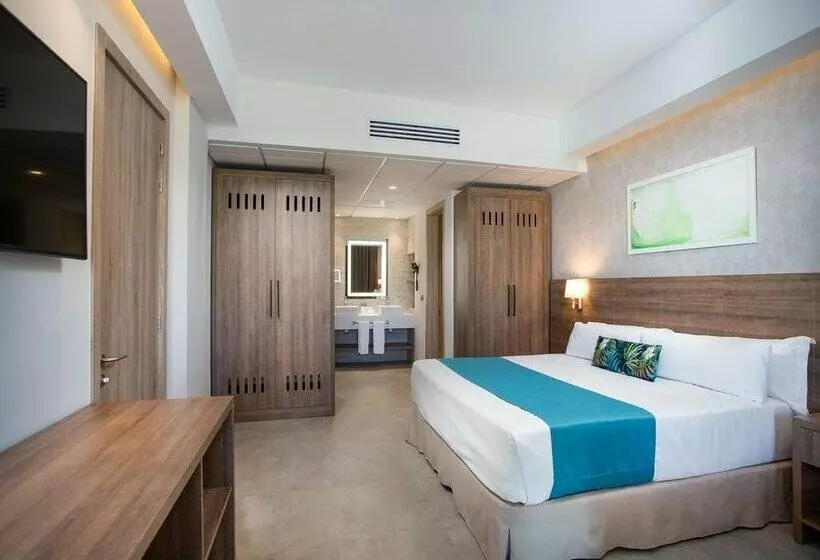 Serenade Punta Cana Beach & Spa Resort