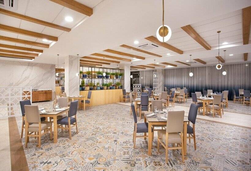 Serenade Punta Cana Beach & Spa Resort