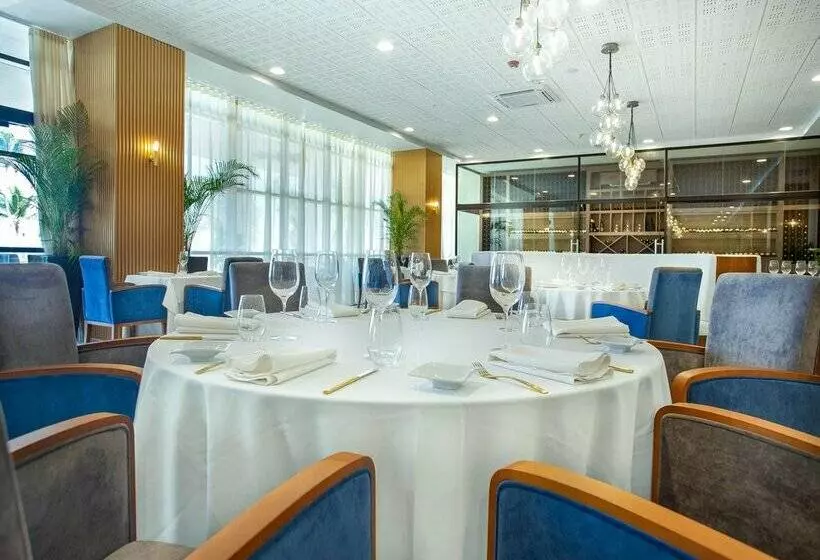 Serenade Punta Cana Beach & Spa Resort