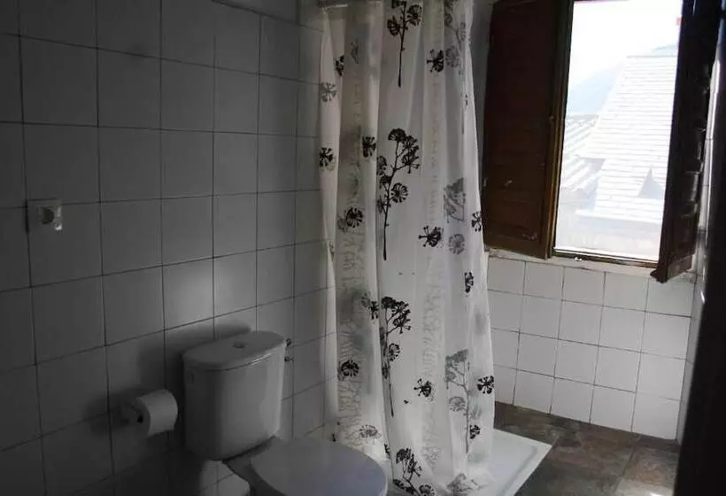 Albergue Casa De Broto