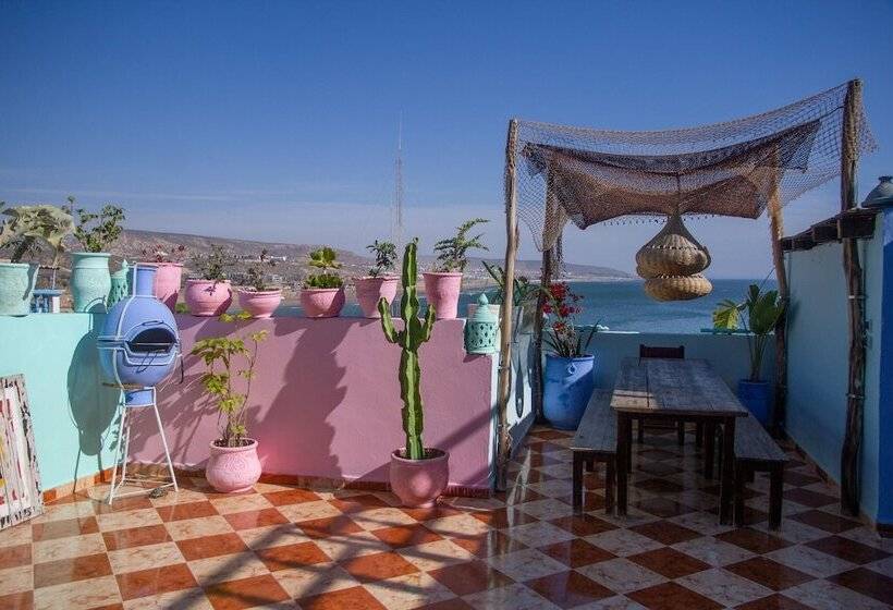 צימר Amayour Surf Hostel