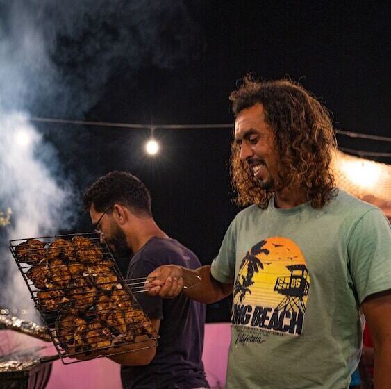 צימר Amayour Surf Hostel