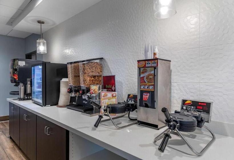 ホテル Best Western Plus Desert View Inn & Suites