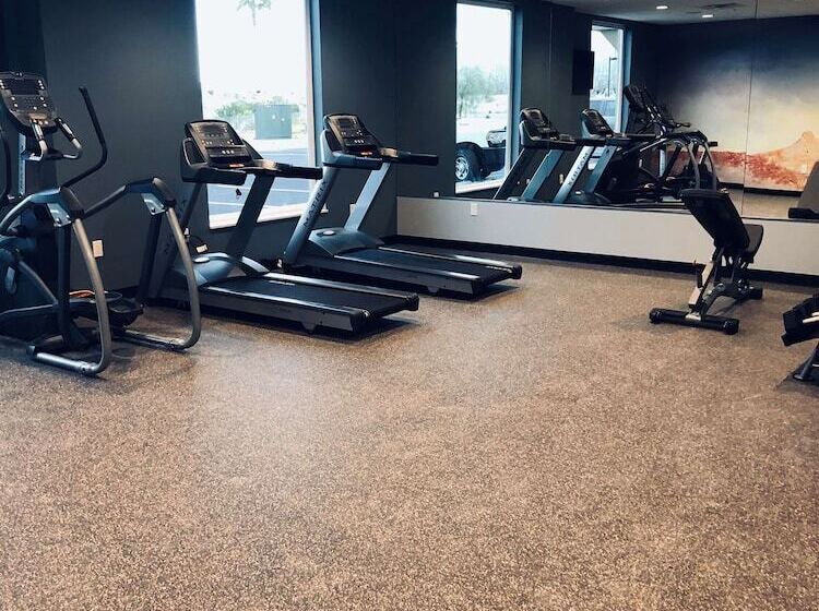 ホテル Best Western Plus Desert View Inn & Suites