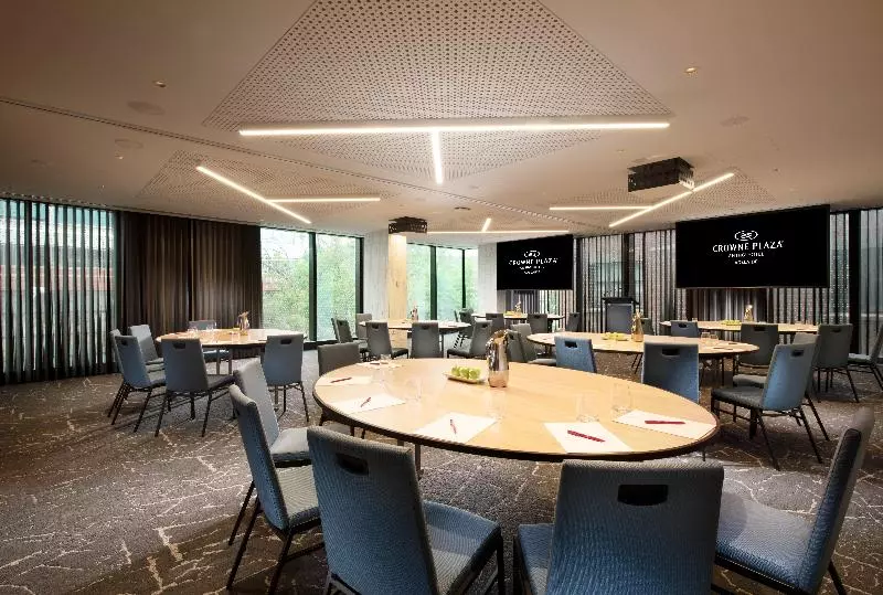 ホテル Crowne Plaza Adelaide, An Ihg