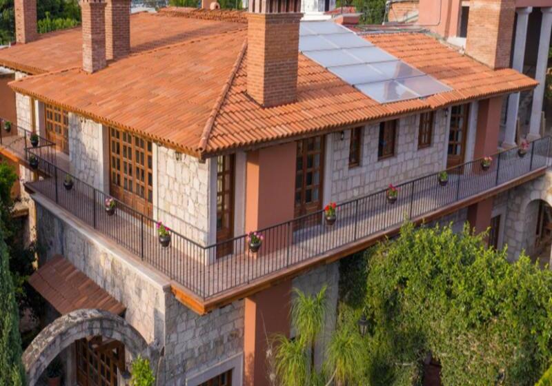 בית מלון כפרי Morelia Boutique Villa Italia