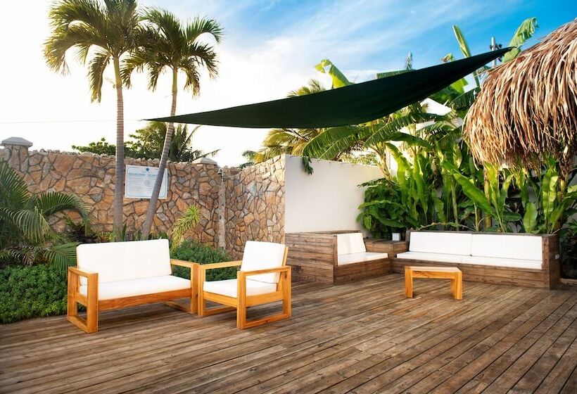 هتل Naboo Resort & Dive Center Adults Only