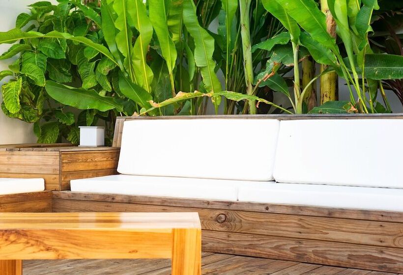 هتل Naboo Resort & Dive Center Adults Only