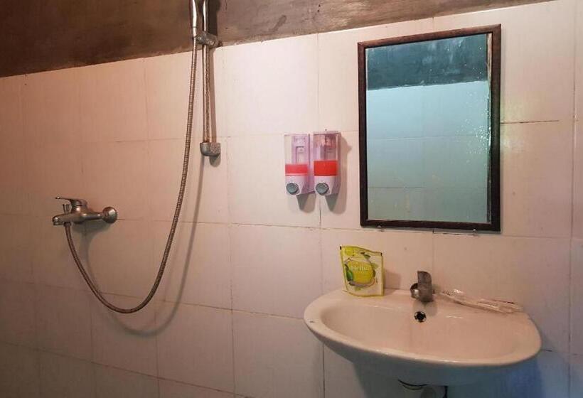 בית מלון כפרי Villa Alam Flores Komodo Labuan Bajo Mitra Reddoorz