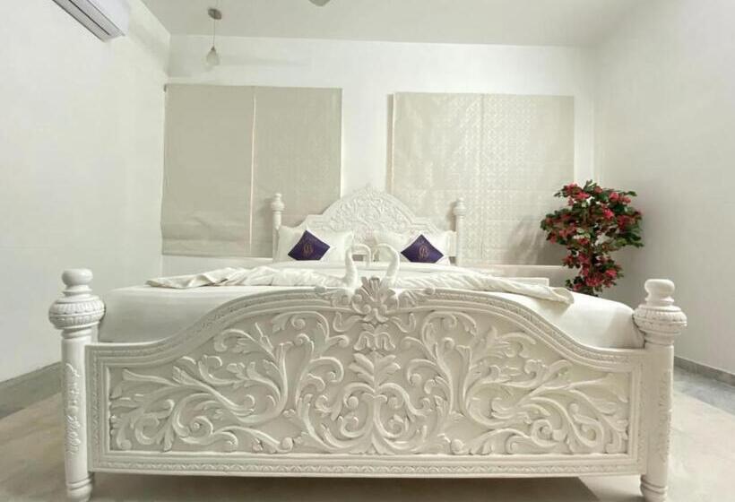 בית מלון כפרי Casa Blanca A Boutique Resort