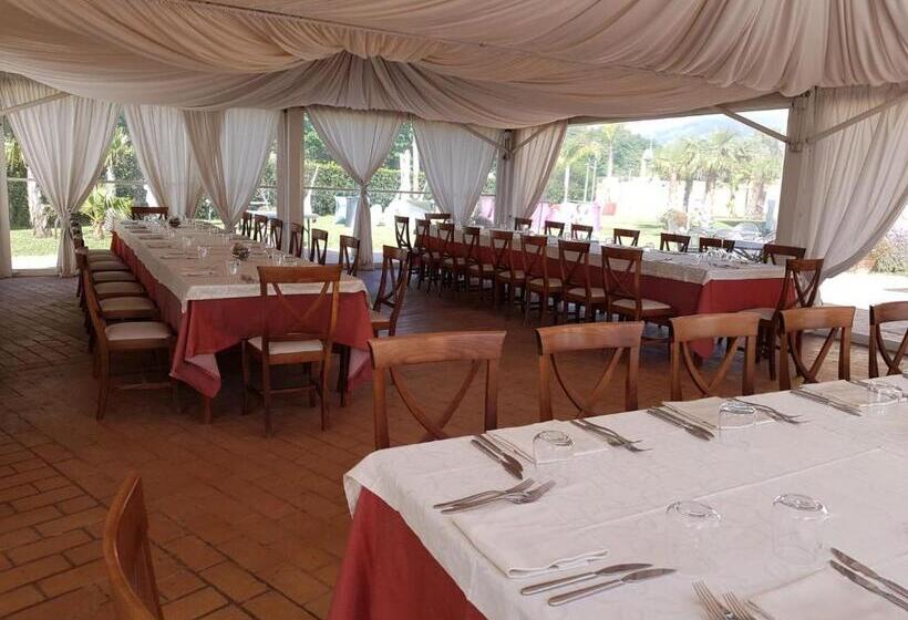 هتل Giardini Del Novecento