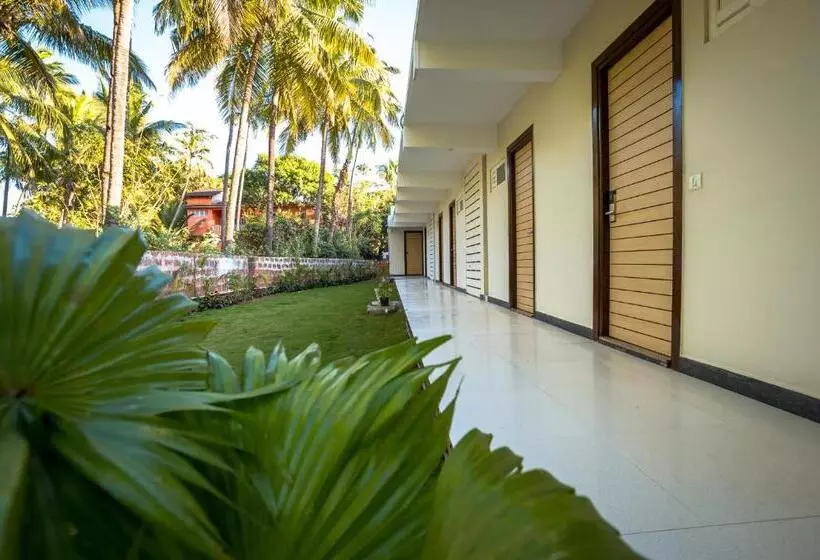 ホテル Golden Sands Resort, Morjim