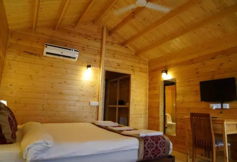 ホテル Golden Sands Resort, Morjim