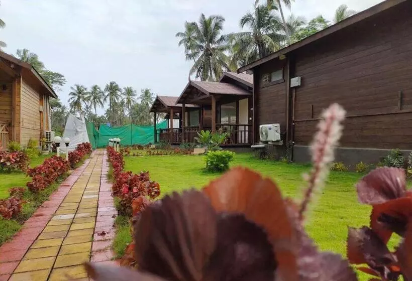 ホテル Golden Sands Resort, Morjim