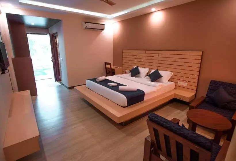 ホテル Golden Sands Resort, Morjim