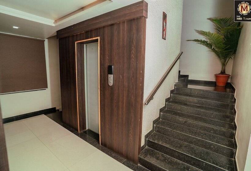 בית מלון כפרי Midtown