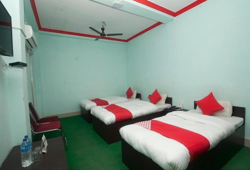 هتل Oyo 766  Crown Plaza