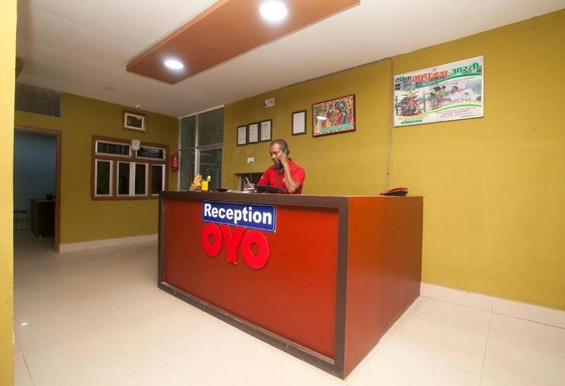 هتل Oyo 766  Crown Plaza