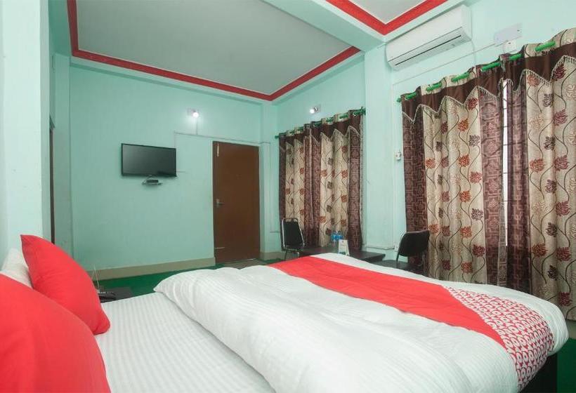 هتل Oyo 766  Crown Plaza