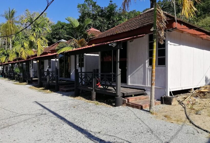 בית מלון כפרי Oyo 89815 Cucu Cucu Village Chalet