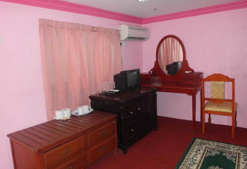 בית מלון כפרי Oyo 89815 Cucu Cucu Village Chalet