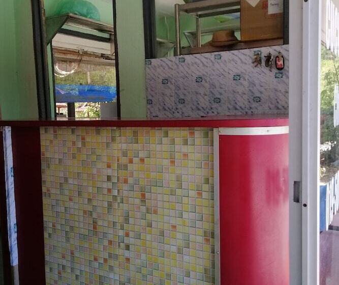 בית מלון כפרי Oyo 89815 Cucu Cucu Village Chalet