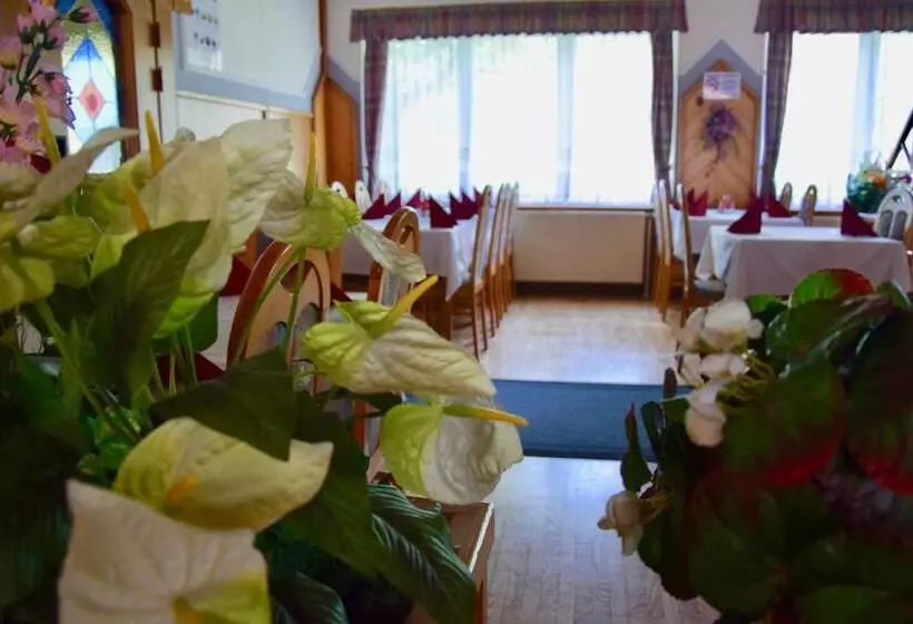 ホテル Gasthof Kasperle