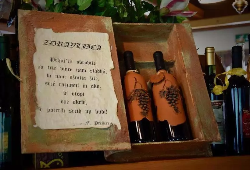 ホテル Gasthof Kasperle