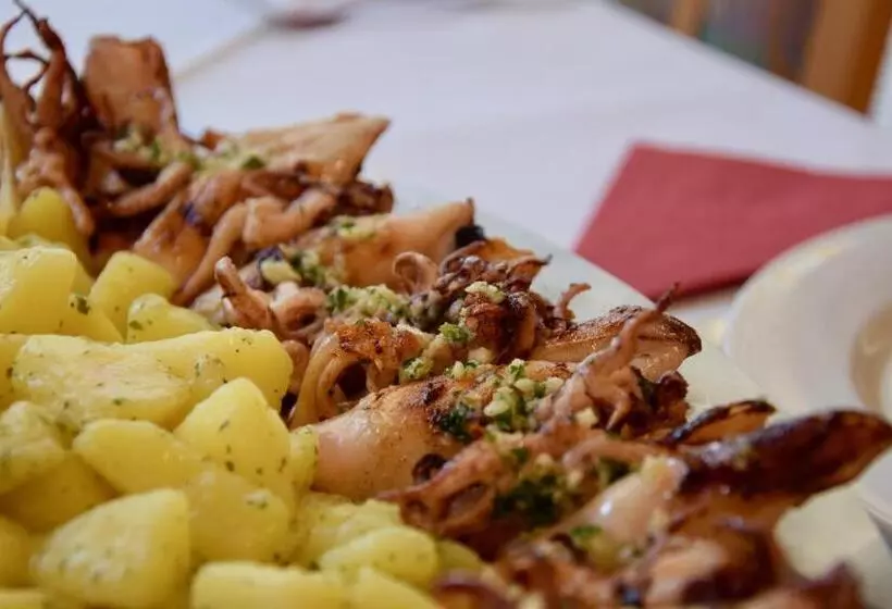 ホテル Gasthof Kasperle