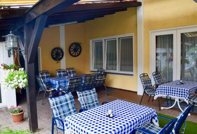 ホテル Gasthof Kasperle