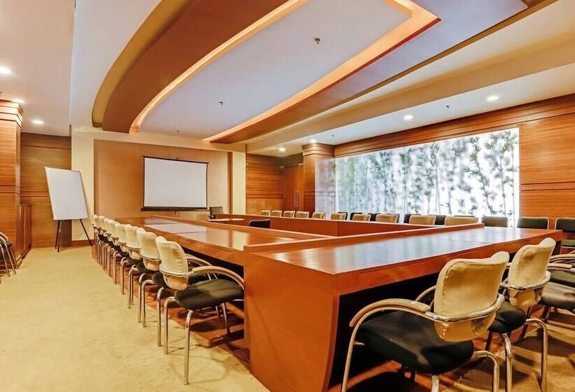 ホテル Opal Club Neemrana