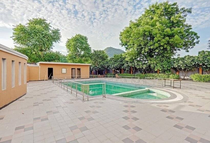 ホテル Opal Club Neemrana