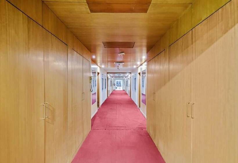 ホテル Opal Club Neemrana