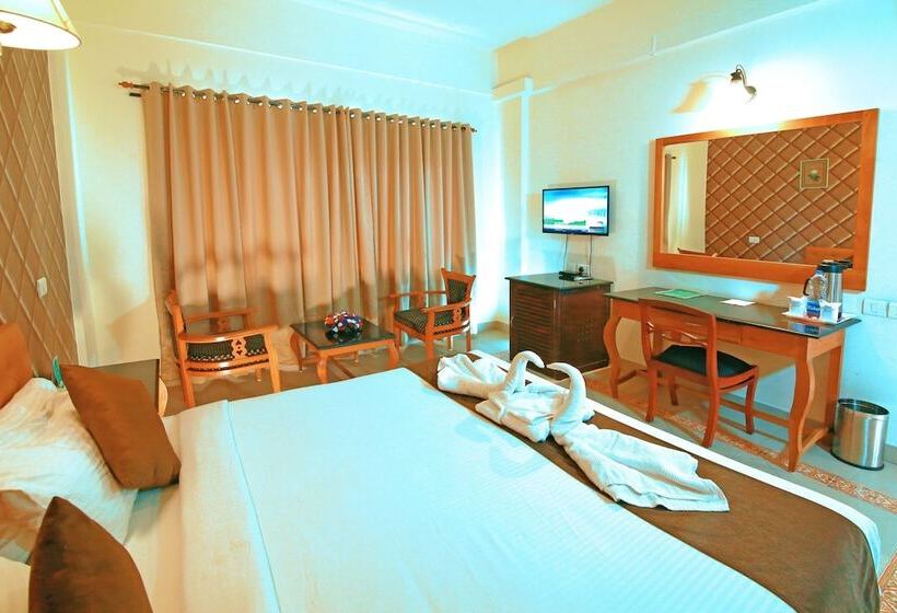 בית מלון כפרי Royal Omars