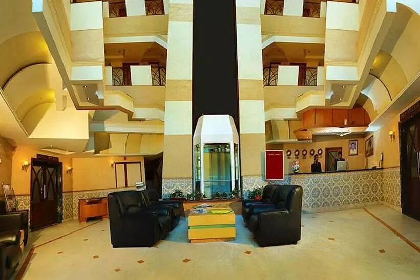 ホテル Royal Omars