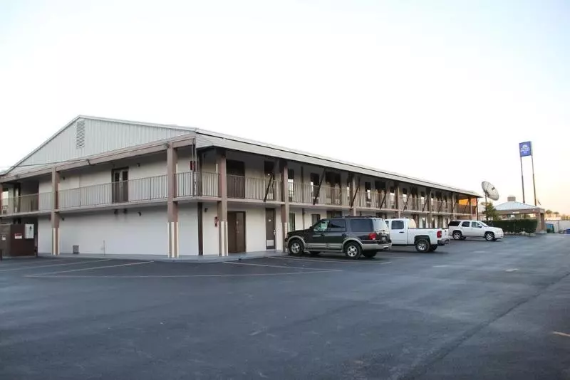 فندق Americas Best Value Inn Shelbyville