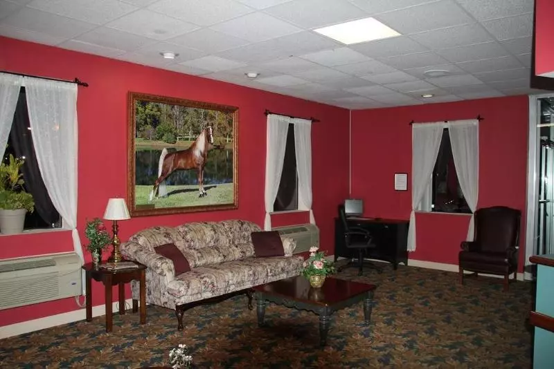 فندق Americas Best Value Inn Shelbyville