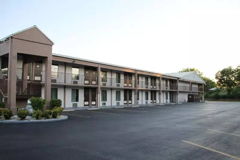 فندق Americas Best Value Inn Shelbyville