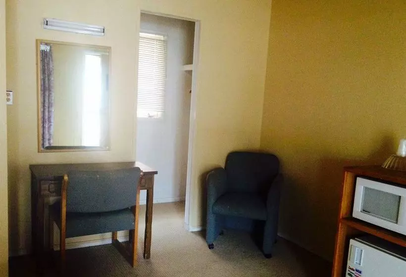 Hotelli Sun 'N' Sand Lodge