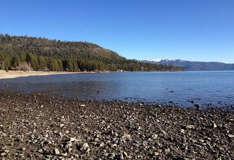 Hotelli Sun 'N' Sand Lodge