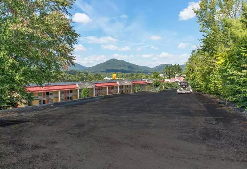 ホテル Super 8 By Wyndham Caryville Tn