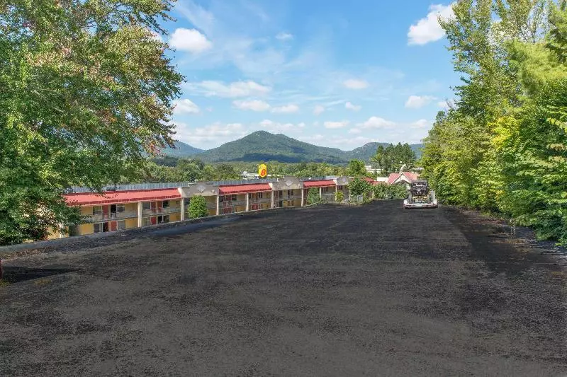 ホテル Super 8 By Wyndham Caryville Tn