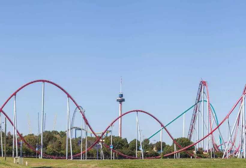 Hotelli Super 8 By Wyndham Charlotte/amusement Park Area