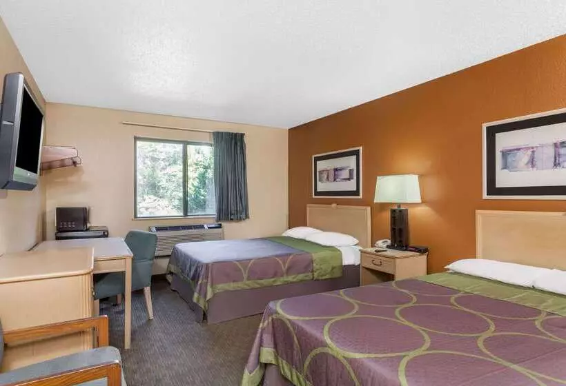 Hotelli Super 8 By Wyndham Charlotte/amusement Park Area