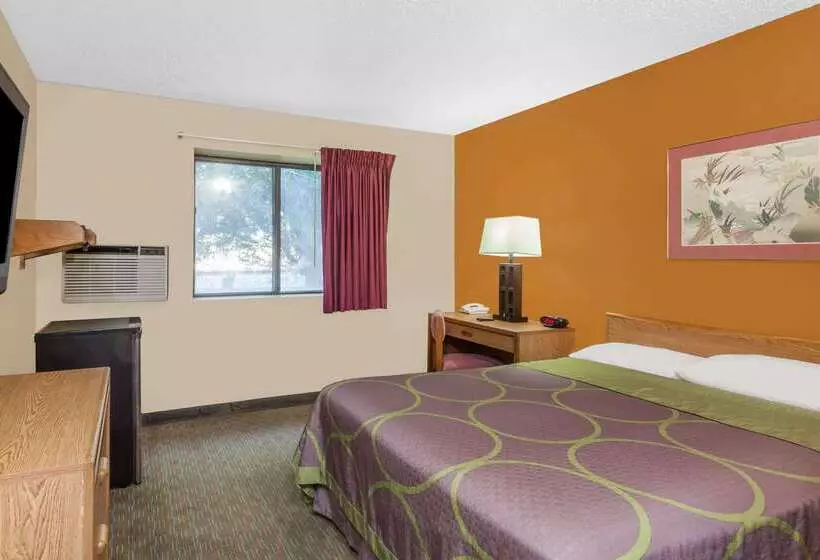 Hotelli Super 8 By Wyndham Charlotte/amusement Park Area