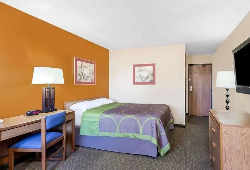Hotelli Super 8 By Wyndham Charlotte/amusement Park Area