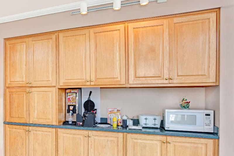 فندق Super 8 By Wyndham Marietta/west/atl Area