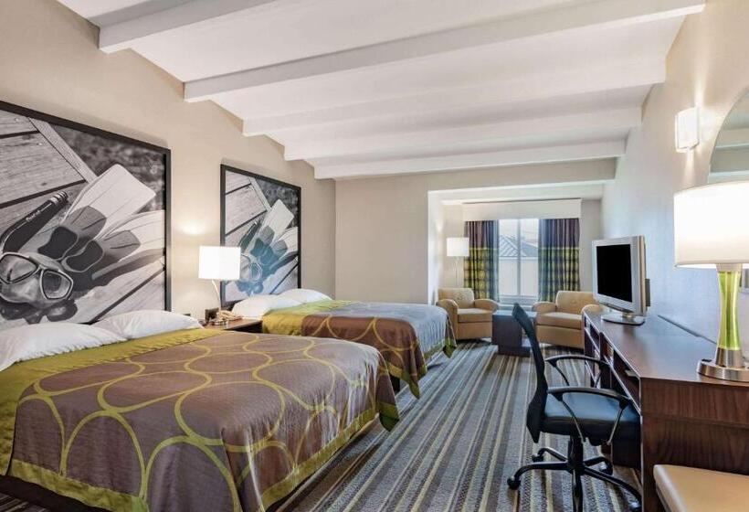 فندق Super 8 By Wyndham Melbourne