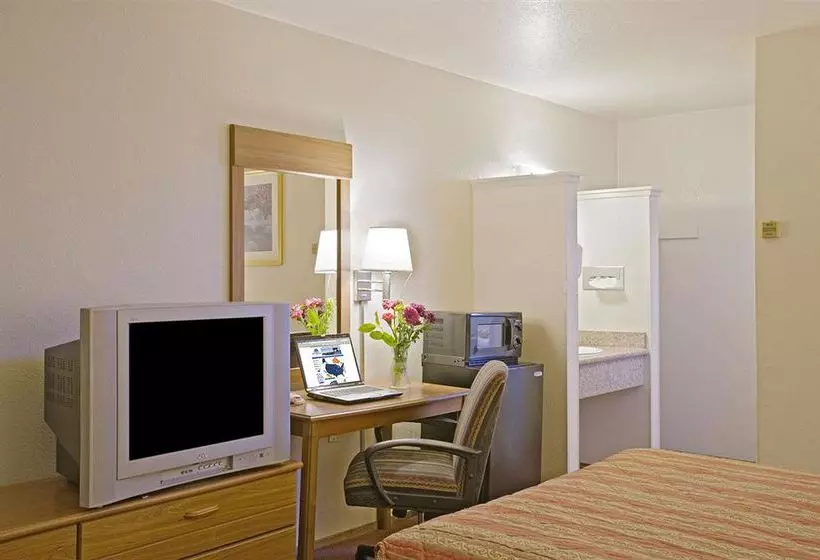 Мотель Salinas Inn