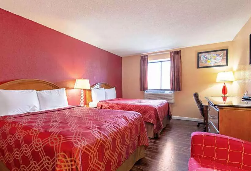 فندق على الطريق Econo Lodge